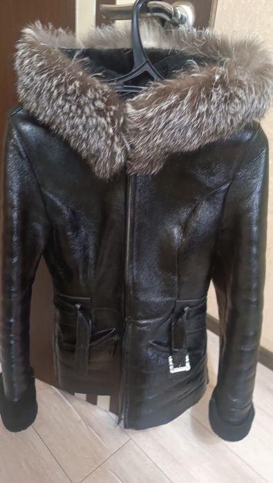 Продам кожаную настоящую дубленку Турция
