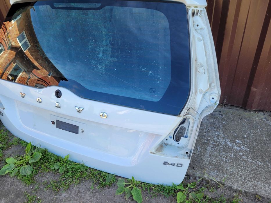 Klapa bagażnika tylna tył VOLVO V70 III 3 614-46