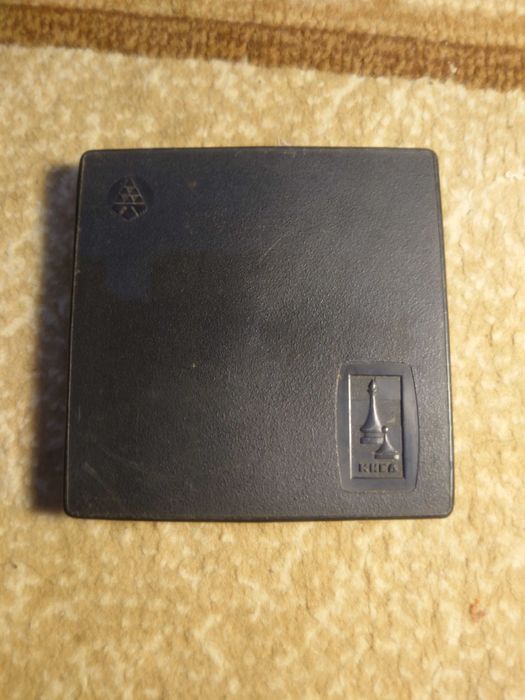 Два дорожных мини наборов: Шашки, шахматы, домино и кости