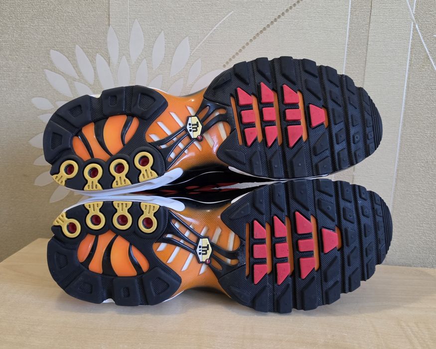 Кросівки Nike Air Max Plus TN оригінал р.42