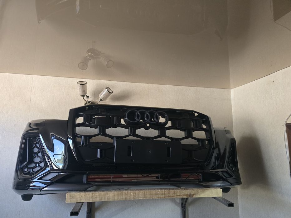 Бампер Audi Q7 24.26 рік.