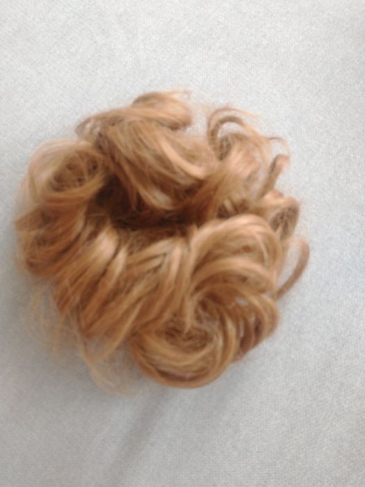 Doczepiany kok na gumce.