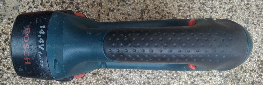 Tico-tico Bosch GST 14.4v profissional