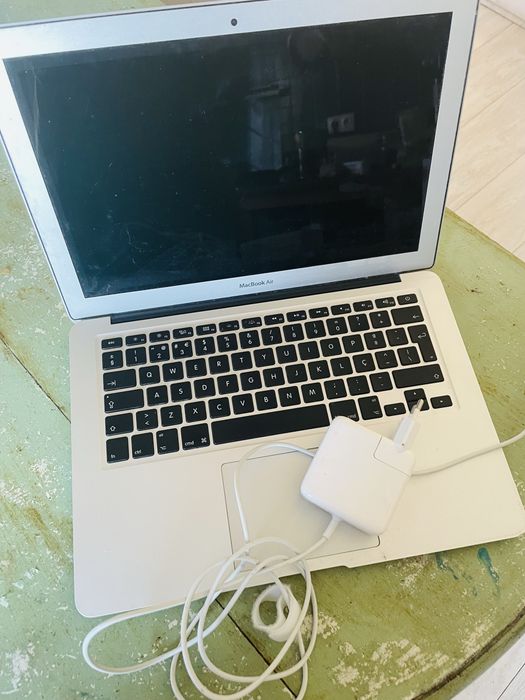 MacBook Air 17 polegadas + carregador mac