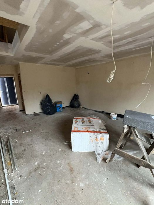 Dom bliźniak /Mieszkanie bezczynszowe Nad Zalewem Poręba//Borkowa