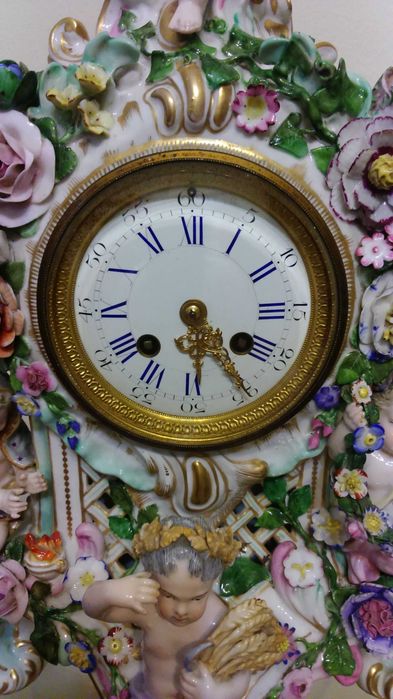 Porcelanowy zegar Pory Roku