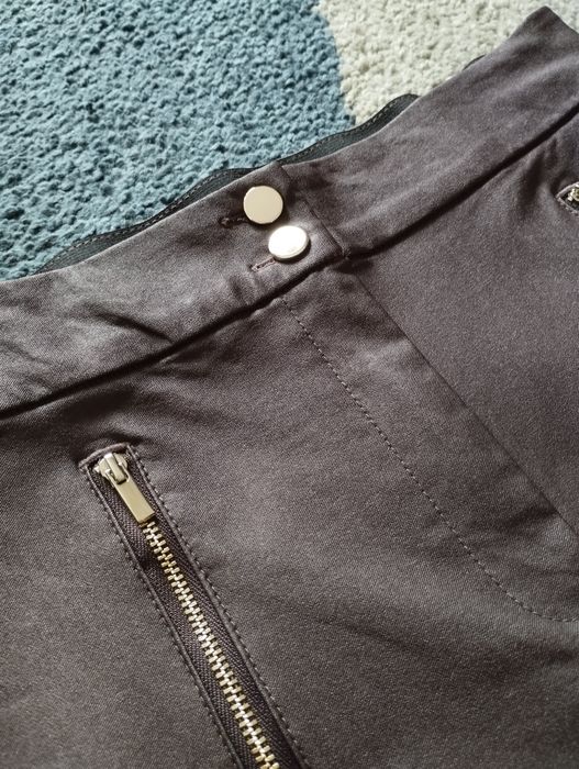 Woskowane obcisłe spodnie wysoki stan f&f brązowe