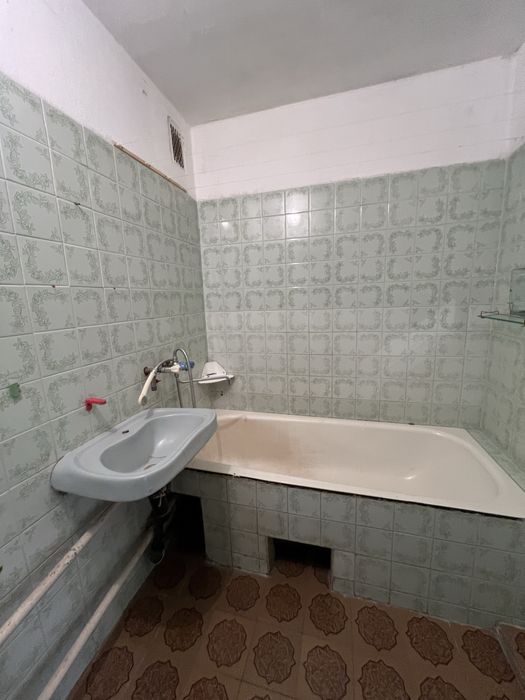 Продаж 4-х кімнатноі к  в Росвигові