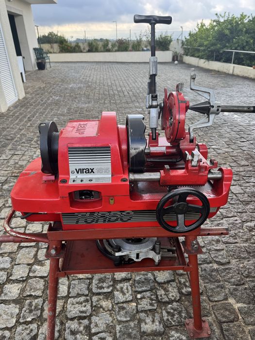 Maquina de roscar