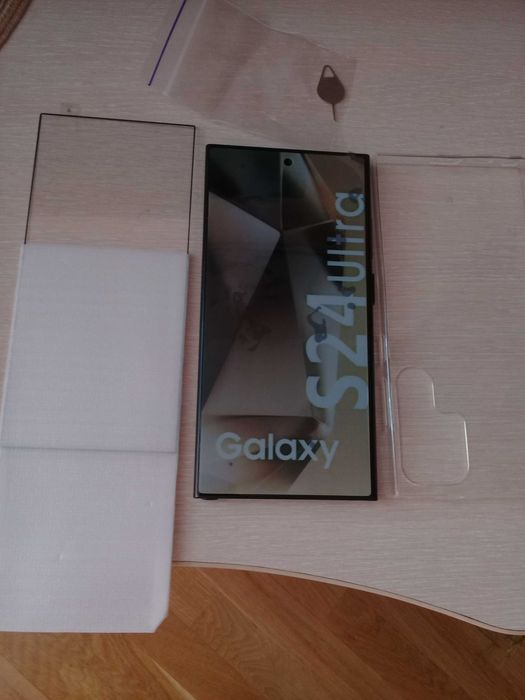 Продам смартфон Самсунг С24 Ультра