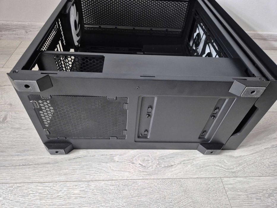 Ціна\якість! Класний mATX корпус з ТОП продувом. 4*120mm A-RGB FAN хаб. Trade-IN