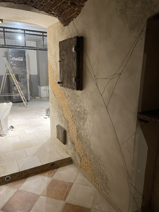 Tynki dekoracyjne / beton architektoniczny / trawertyn / spiek