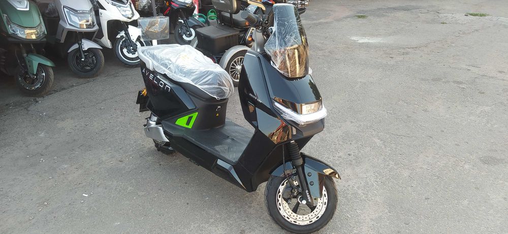 Garow Avelon F1  1500w72v30Ah Електроскутер преміум класу.