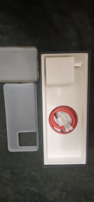 Продам OnePlus 10 Pro 5G 12/512GB | Ідеальний стан | Повний комплект