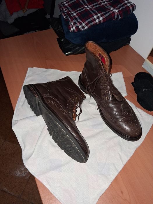 Botas em pele natural castanhas n% 42.