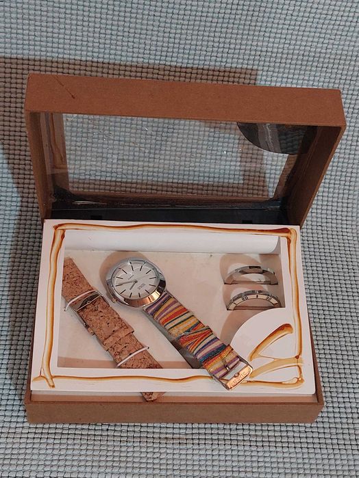 Vários relógios lote