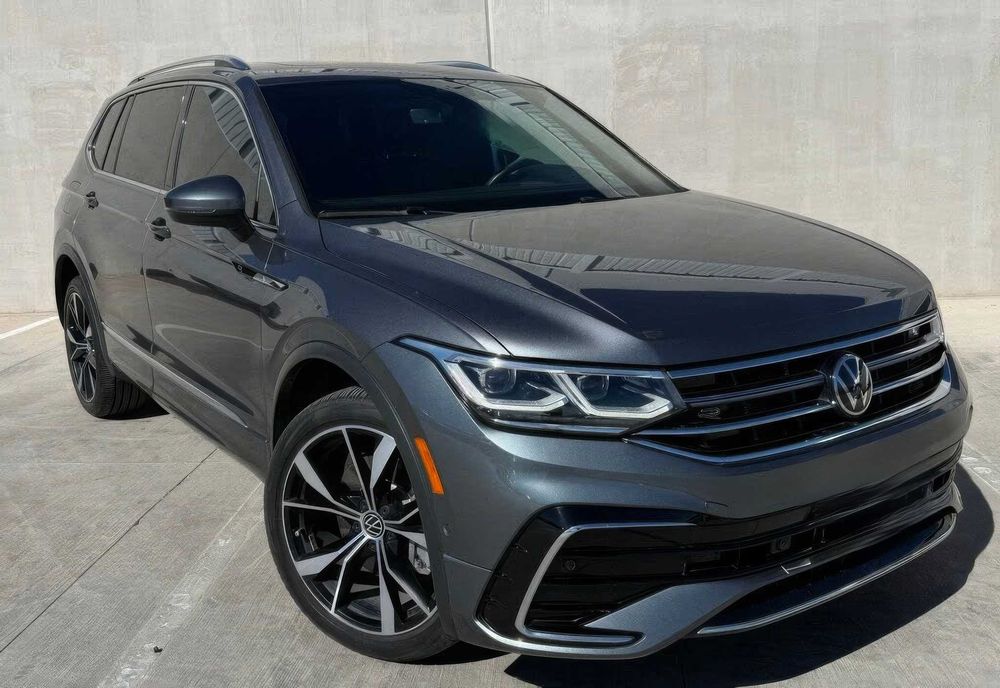 Volkswagen Tiguan SEL R-Line 4Motion      2024