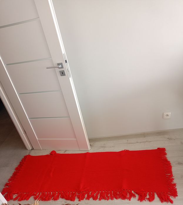Czerwone ponczo peleryna szal uniwersalny.