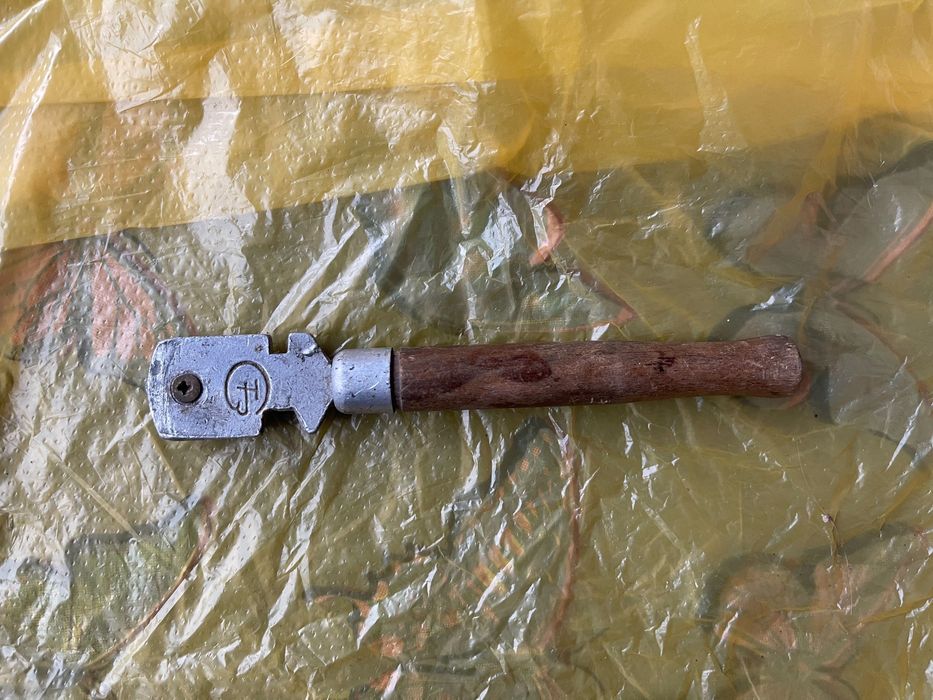 Ключи гаечные , стеклорез