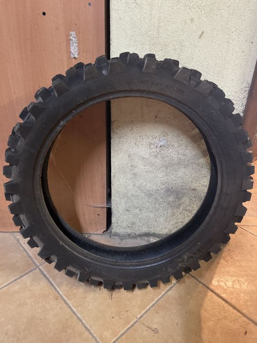 Pneu de trás XR 400