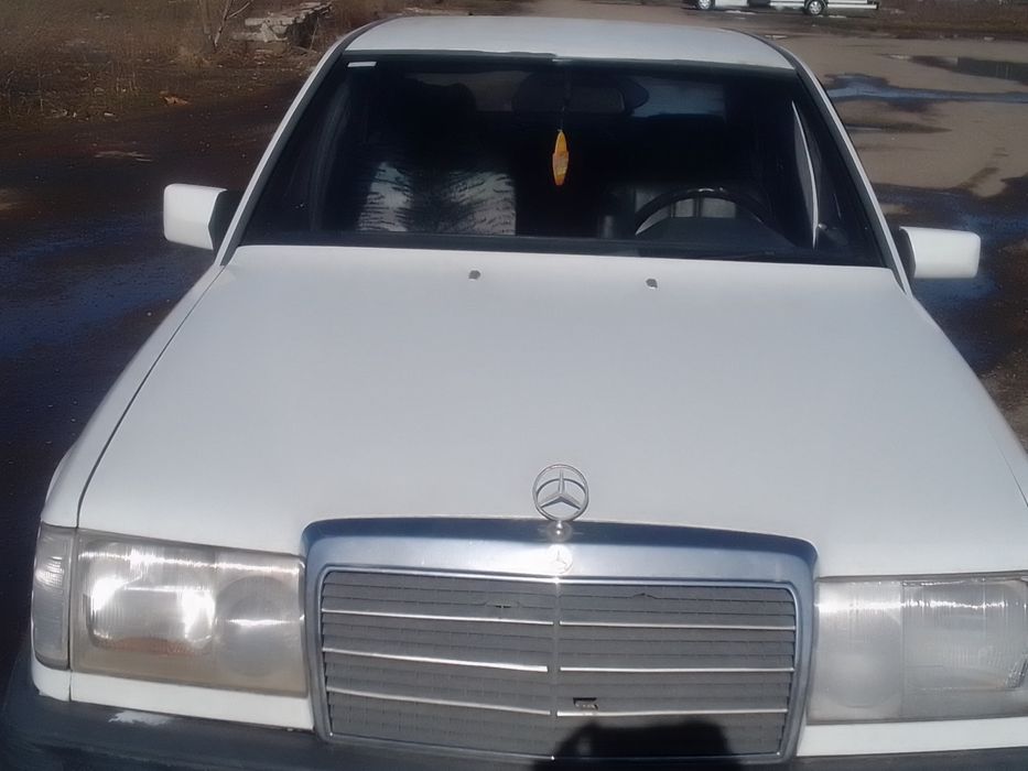 Продам мерседес 124