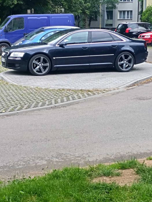Audi A8 D3.4.2TDI 360koni 800 niuta