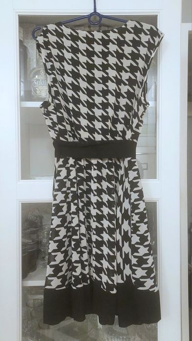 Sukienka Love Drobe L bialo-czarna pepitka