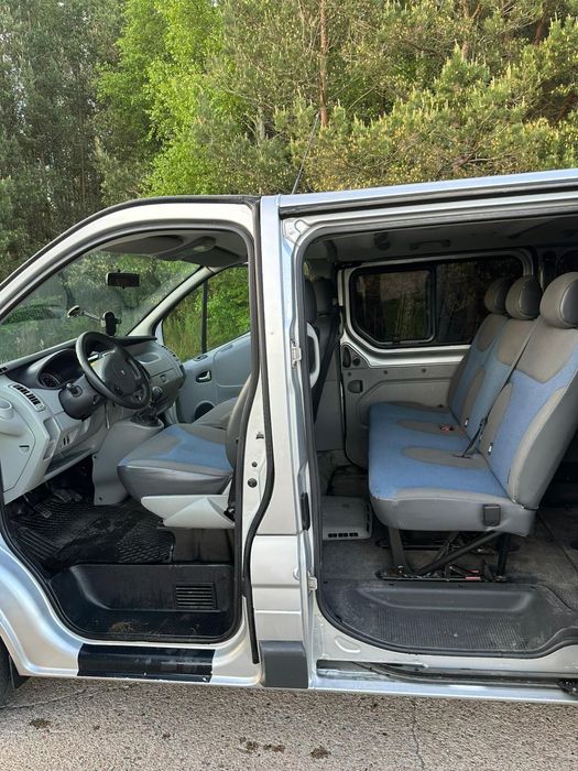 Samochód osobowy Renault Trafic