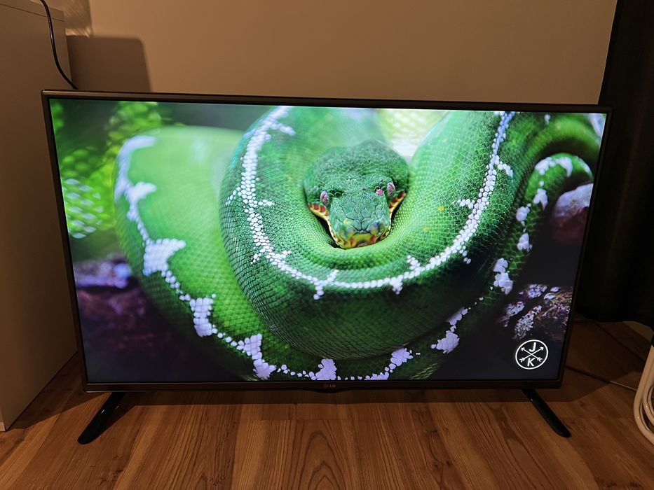 Telewizor LG 42LB5500 42 cale Full HD - sprawny NIE SMART!!!