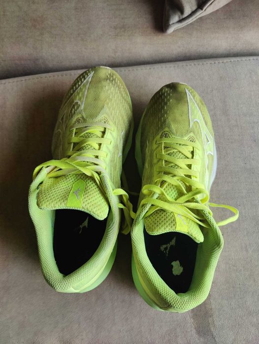 Sapatilhas Mizuno tam. 42 em excelente estado