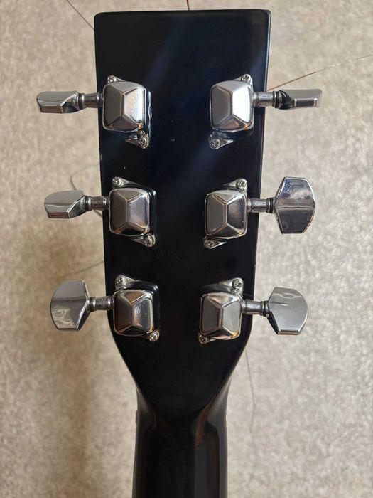 Акустична гітара від Maxtone моделі WGC-4010G/SB