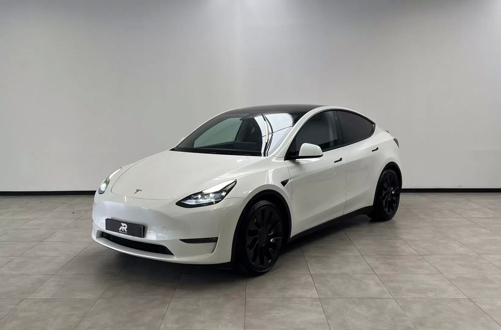 Tesla Model Y Performance Dual Motor AWD foto 3
