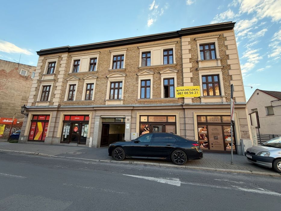 Wynajmę lokal na biura, biuro gabinety lub mieszkanie  120m2 centrum Inowrocławia Inowrocław. Parking