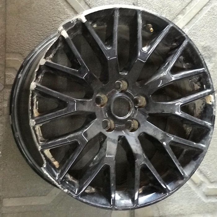 Ремонт легкосплавных дисков, аргонодуговая сварка.