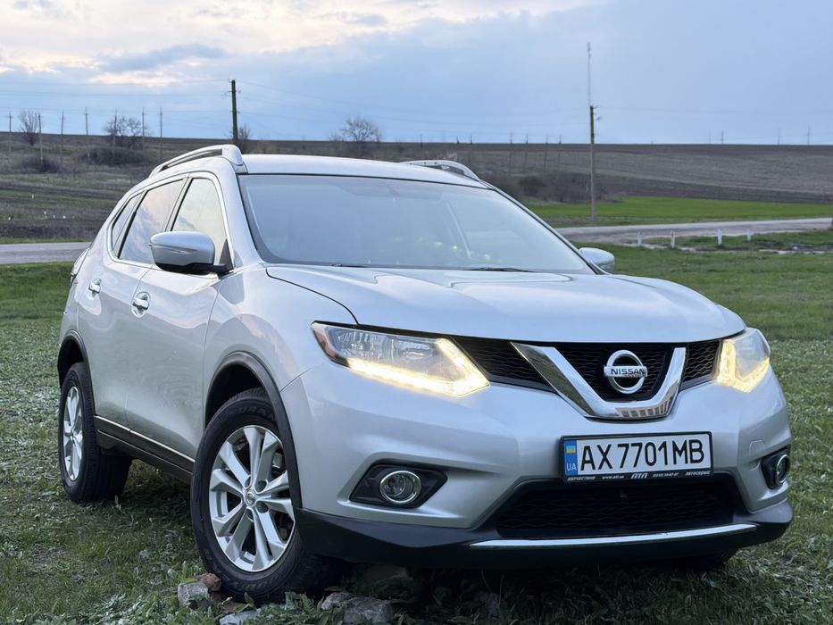 Nissan Rogue  2.5 SV AWD 2014 продам