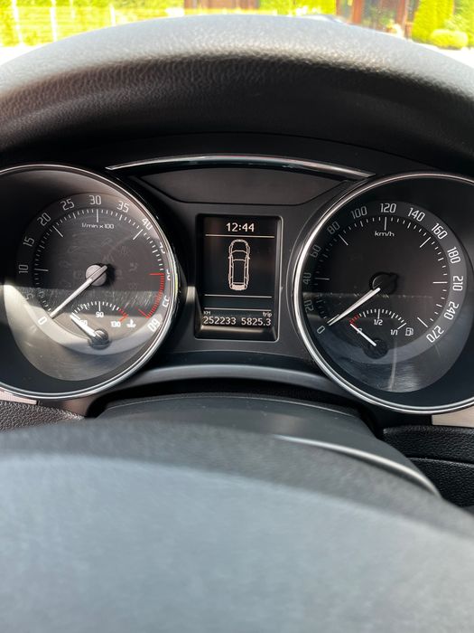 Skoda Superb 2.0d