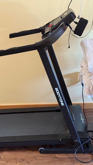 Bodytone DT12 Treadmill64585348128386121