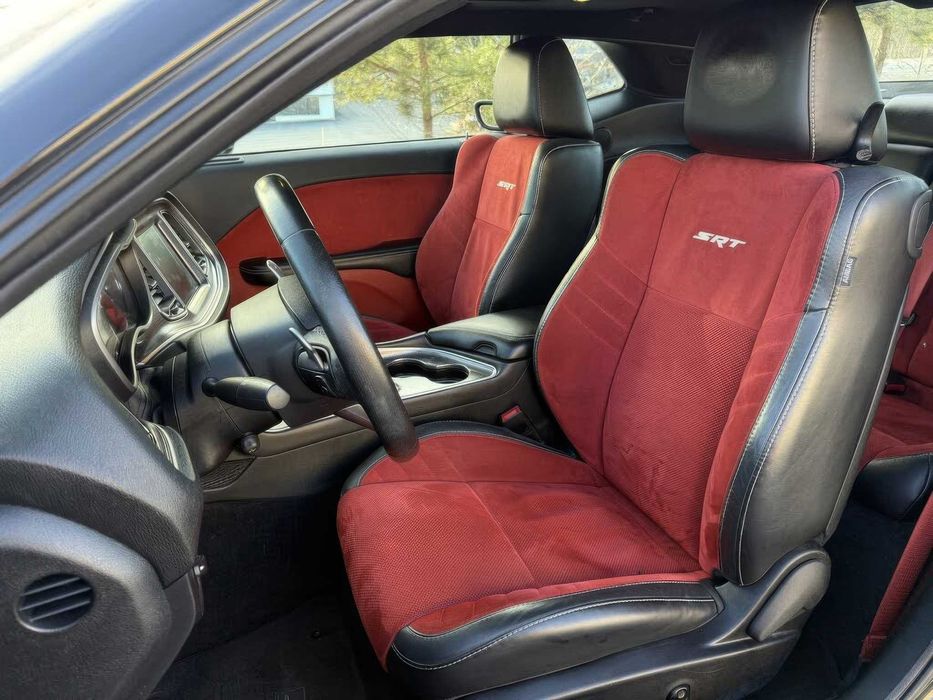 Dodge Challenger SRT Hellcat      2016