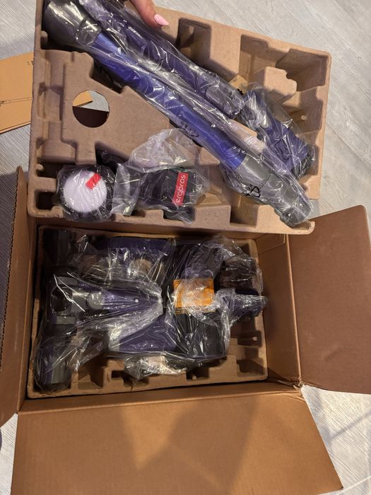 Nowy odkurzcz bezprzewodowy, turboszczotka, podswietlanie , na prezent