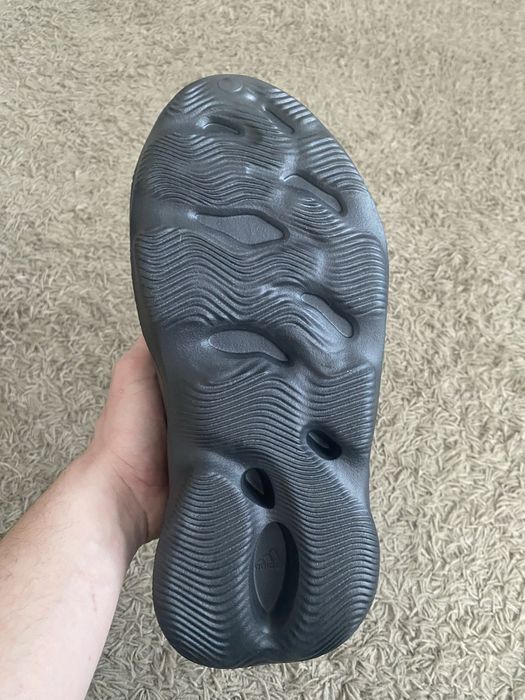 Adidias Yeezy Foam Onyx