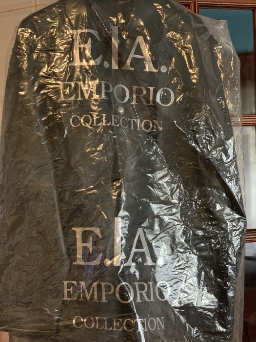 Jaqueta Couro Sint. “ Emporio Armani” fashion