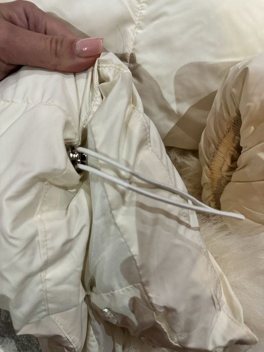 Пуховик зимовий prada з хутром