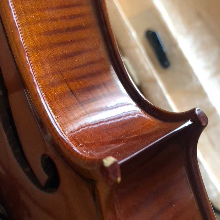 Violino Ashton 4/4 com estojo e arco