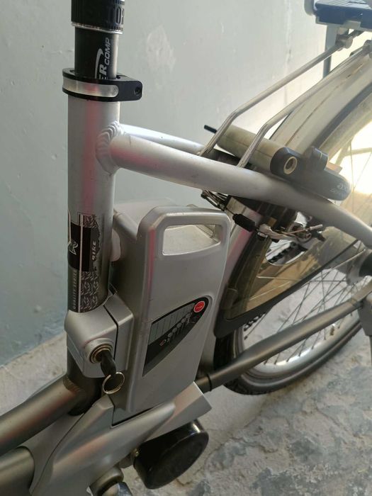 Rower ze wspomaganiem elektrycznym w super stanie .