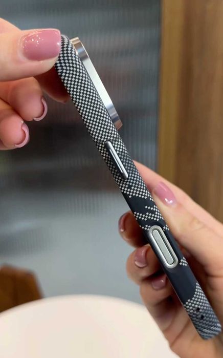 Чохол iPhone в стилі дизайну Pitaka, ПАЛІТРА на 2 фото ТОП є самовивіз