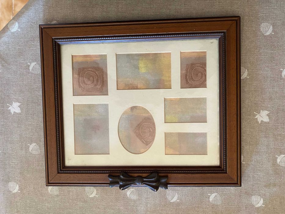 Vários artigos de decoração para desocupar