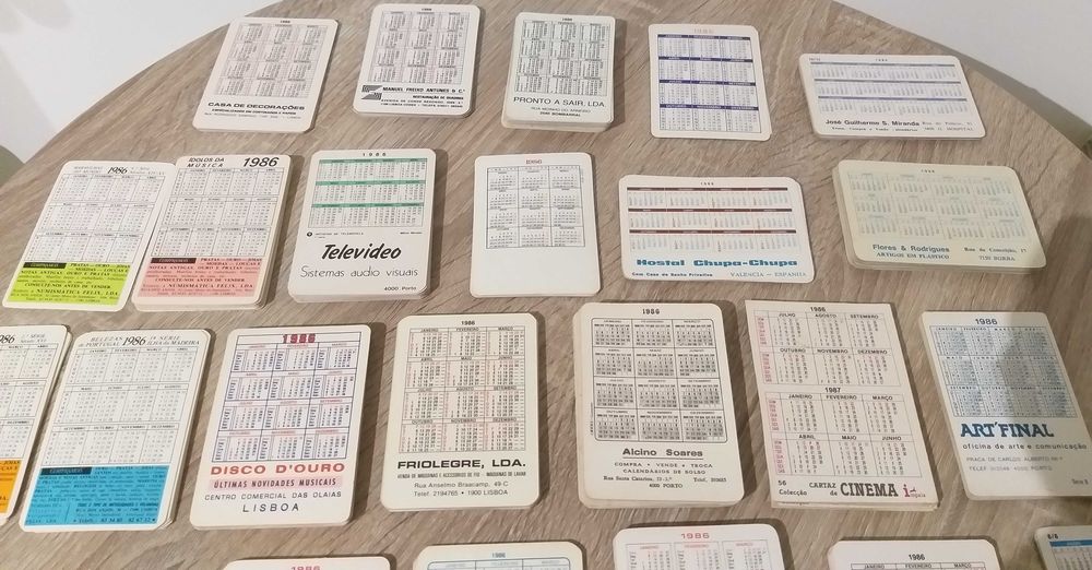 Grande coleção de calendários diversos - 500
