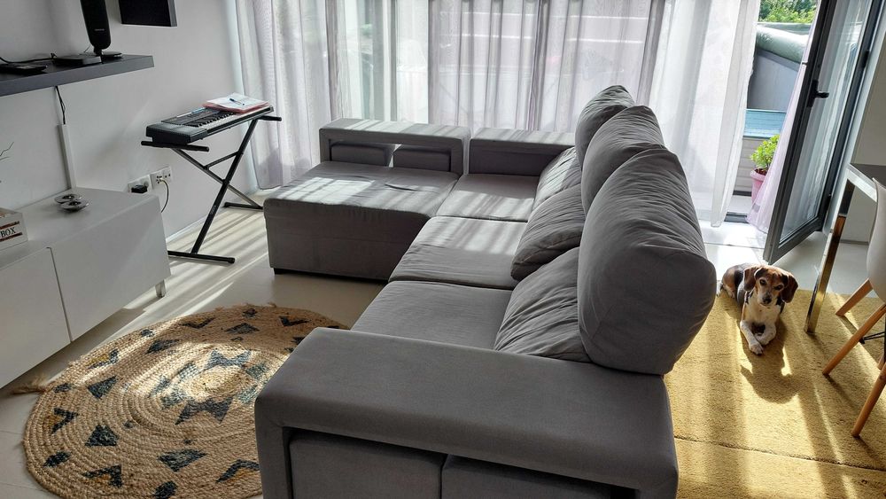 Sofá chaise-long cinza