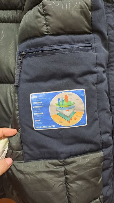 Продам женскую парку Running River