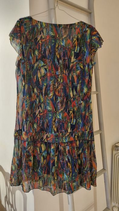 Vestido colorido às flores  Ricardo Santiago Barcelona